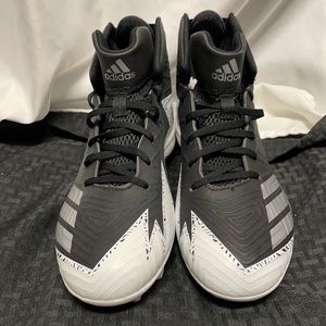 NWOT Men’s Adidas black and White Cleats size US 10